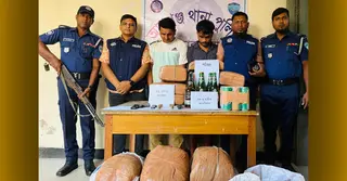 আশুগঞ্জে পিস্তল, গুলি ও ১১৫ কেজি গাঁজাসহ দু’জন গ্রেপ্তার